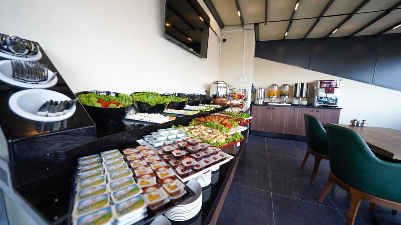 Bellezza Hotel Istanbul Bagian luar foto