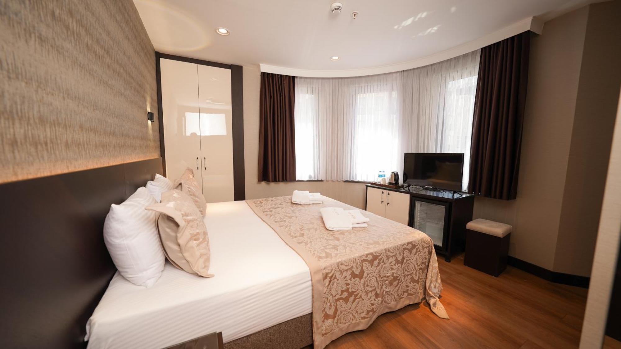 Bellezza Hotel Istanbul Bagian luar foto