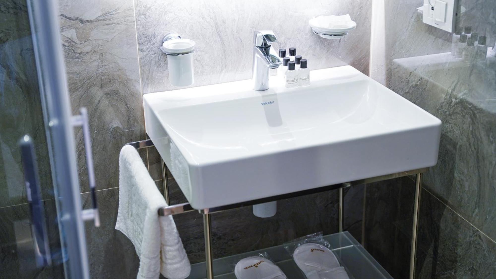 Bellezza Hotel Istanbul Bagian luar foto